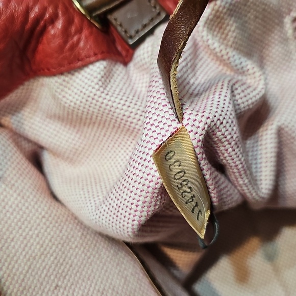 Dooney & Bourke Red Pebble Leather Drawstring Bag EUC - Picture 12 of 15